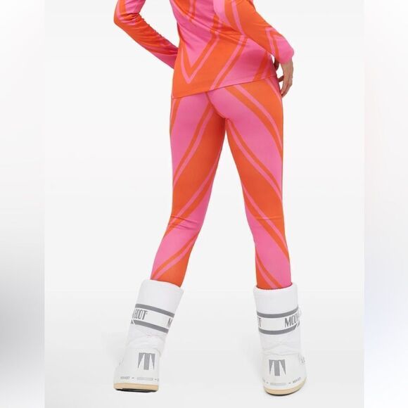 NEW Perfect Moment Thermal SET Azalea Pink and Orange Chevron Print Size Large - Picture 6 of 14